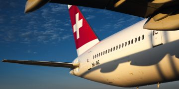 Book tickets online now and fly out into the world | SWISS